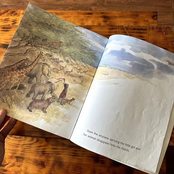 Vintage 2002 The First Bear In Africa Paperback Book - Picture 6 of 9